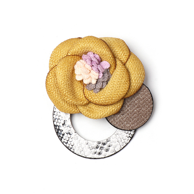 Flower Geometry Women Leather Brooch display picture 11