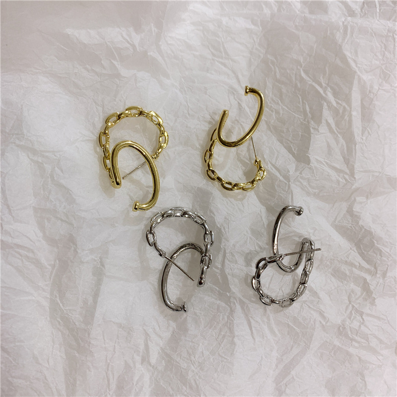 Hollow Fake Double Loop Design Earrings display picture 4