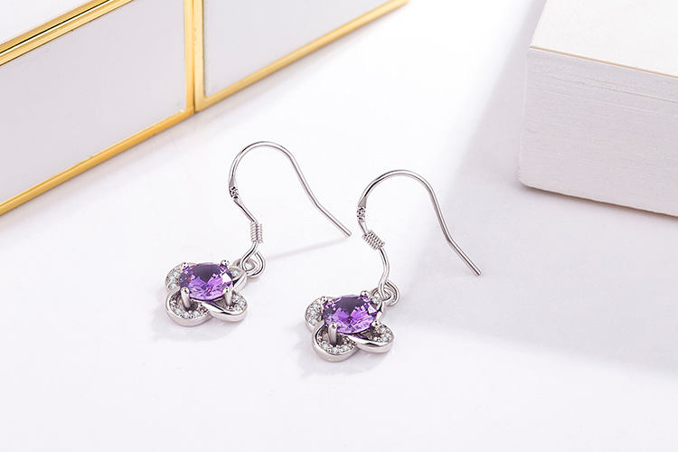 Korean Version Purple Diamond Four-leaf Clover Long Copper Earrings display picture 2