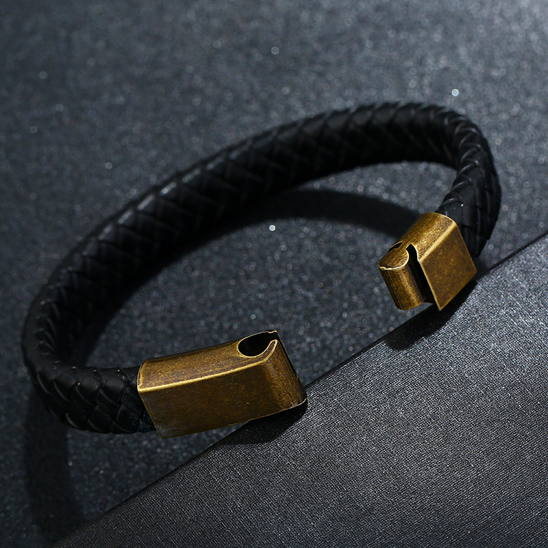 Stainless steel leather bracelet vintage woven menu0027s jewelry imitation cowhide bracelet titanium