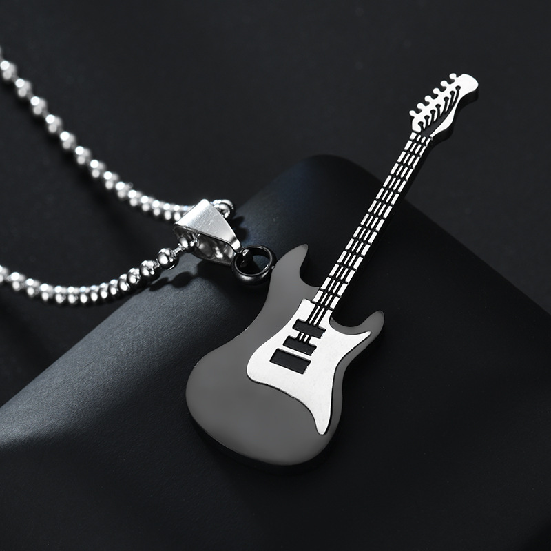 Intercolor Guitar Pendant Couple Pendant Necklace display picture 5