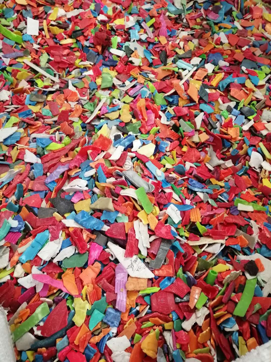 花色ＡＢＳ粉碎料分离冲击10+水洗无杂。注塑级再生环保一级品质