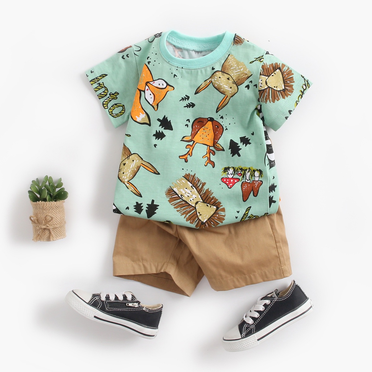 Baby suit summer baby cartoon short sleeve T-shirt + shorts Korean children's clothing Two ins children's clothes