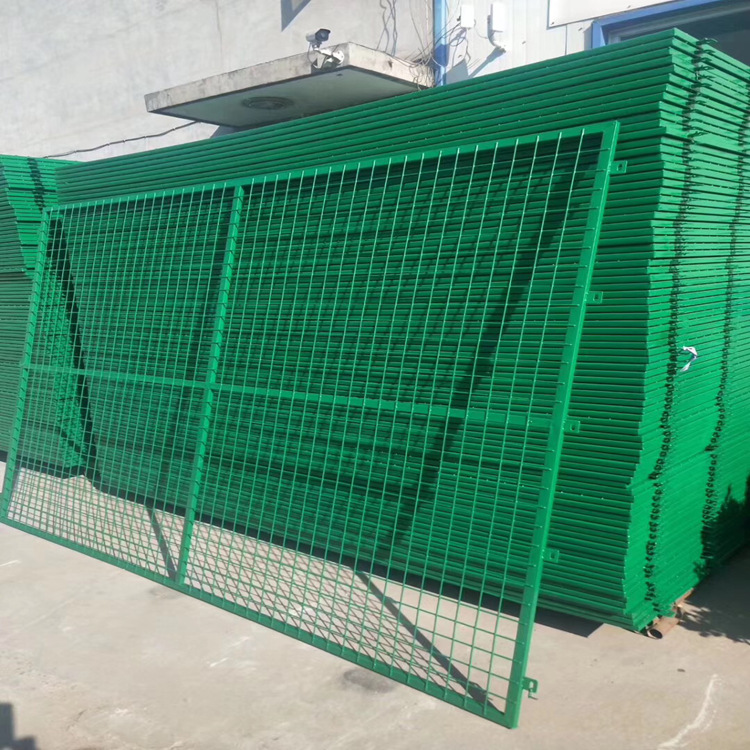 工厂生产公路护栏网防撞框架护栏防护强韧围栏防风耐用公路工程