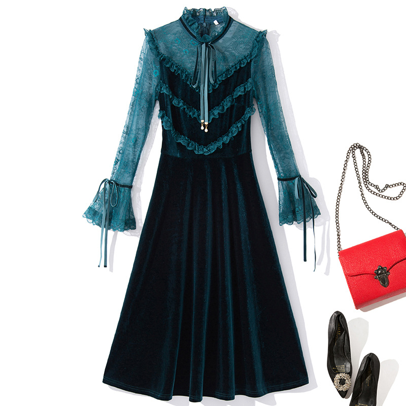 L5064 2020早秋新款女装系带喇叭袖蕾丝拼接木耳边丝绒淑女连衣裙