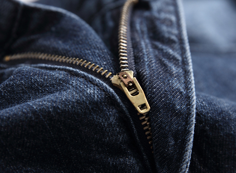 Jeans uomo taglio largo gamba dritta effetto usurato_voghion.com