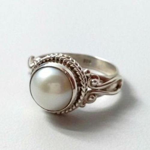 Wholesale Simple Style Classic Style Geometric Copper Inlay Pearl Rings display picture 1