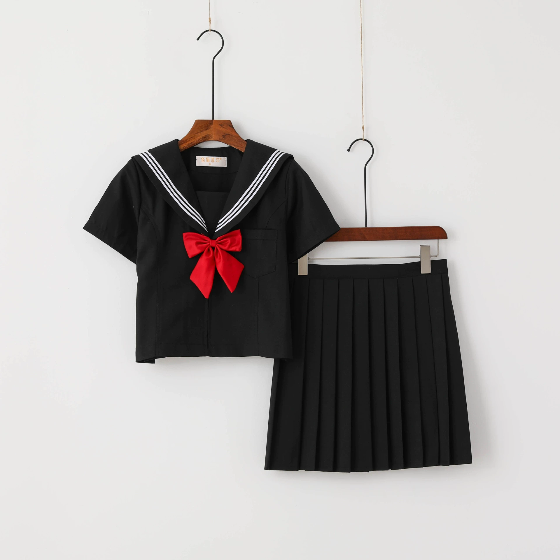 Новая базовая модель JK-униформа Diablo Girl Water Hand Hands College Fenghei Black три промежуточных комплекса униформ