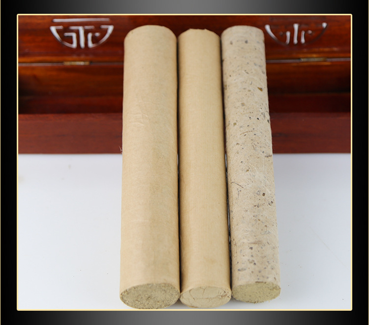 Five-Year Aged Moxa Stick 30x200mm Thick Moxibustion Bar for Warming Therapy in use