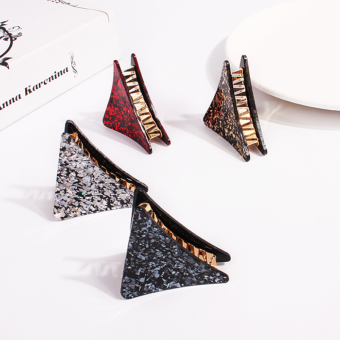 New Fashion Gold Acetate Powder Hair Clip Hair Clip Triangle Geometric Cheap Clip Clip Wholesale display picture 6