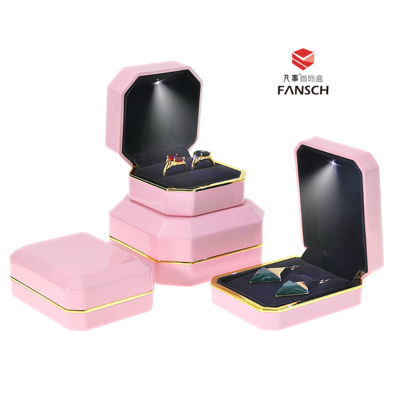 凡事 粉红喷漆首饰盒 发光求婚钻戒盒 吊坠盒子 手链盒项链盒定制