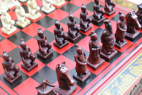 Cross-border creative chess desktop three-dimensional chess terracotta warriors chess pieces wooden chessboard cartoon characters