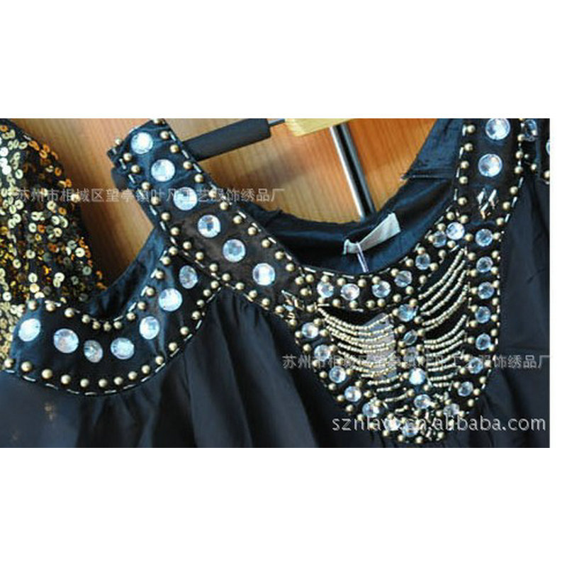 厂家供应褐色露肩性感机绣涤纶水溶花  亮珠配饰