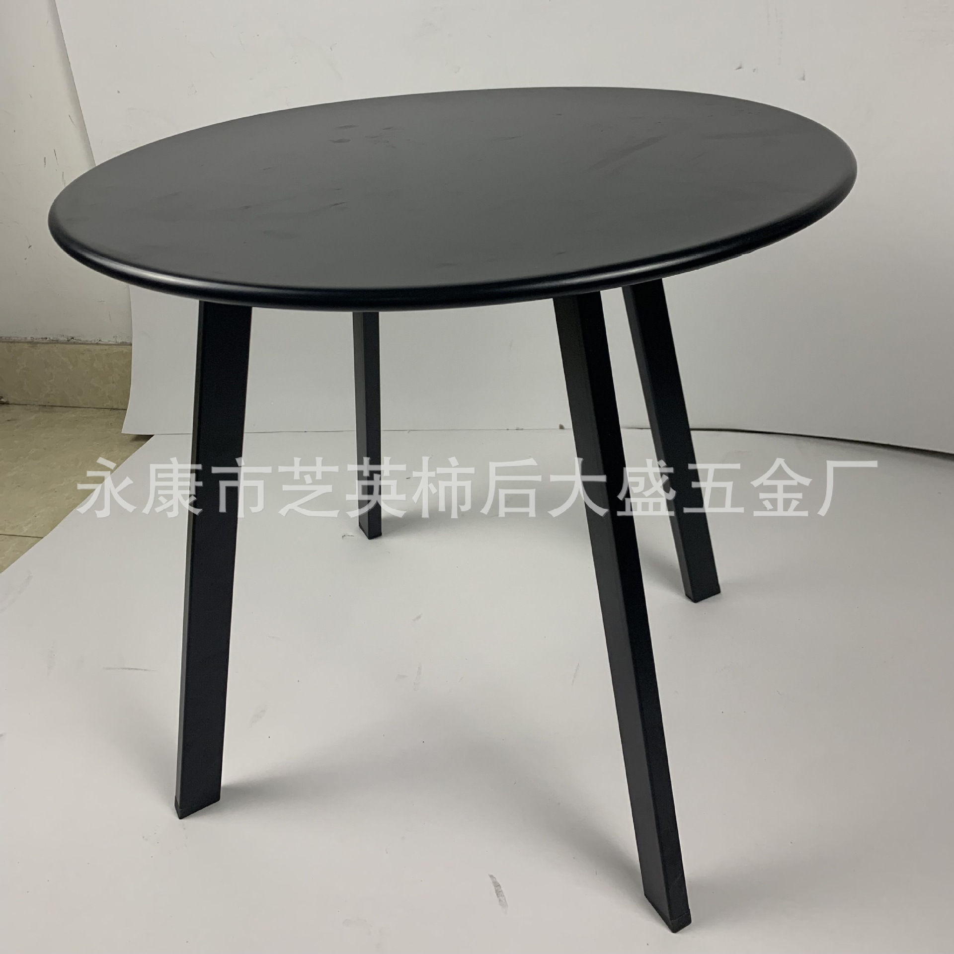 Pequeño apartamento mesa de café balcón casa Mesa Redonda muebles simples de cuatro patas café hierro tamaño al aire libre Mesa Redonda
