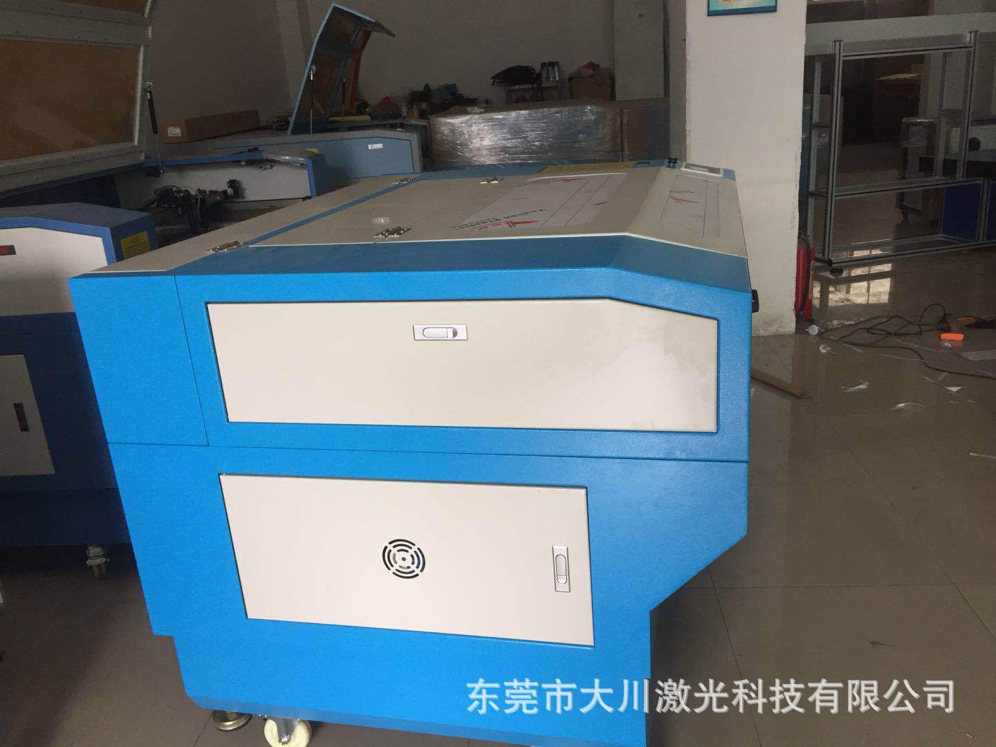 服装烫钻烫图小型激光切割机，激光雕版机、激光机！