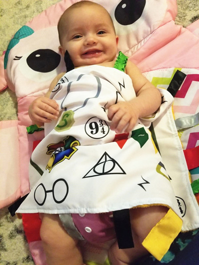 婴幼儿宝宝标签安抚巾按摩豆牙胶安抚巾多触感BB器玩具