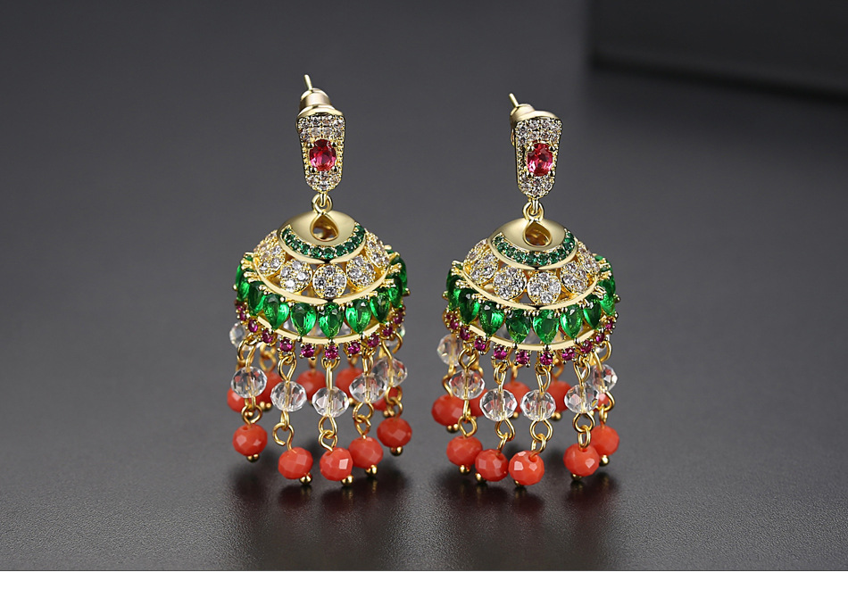 Vintage Court Style Luxury Super Fairy Earrings Ethnic Copper Zircon Green Diamond Tassel Earrings display picture 1