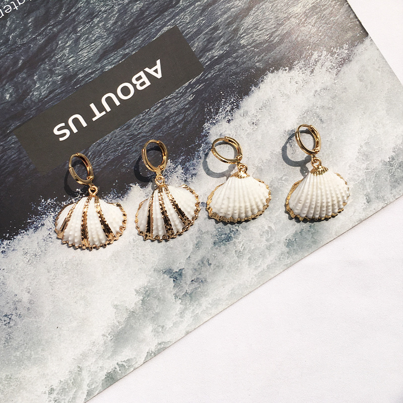 Fashion New Retro Exaggerated Conch Niche Gold-plated Shell Earrings Wholesale display picture 16