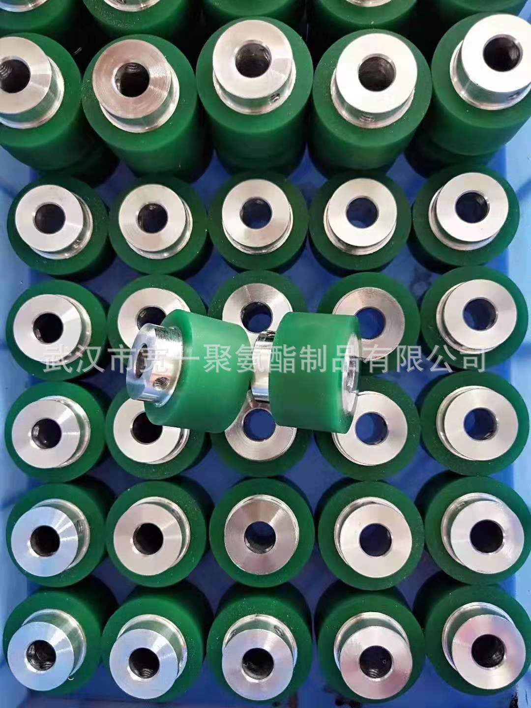 供应湖北黄冈聚氨酯滚轮包胶加工 黄冈PU轮包胶加工