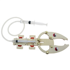 Hydraulic manipulator technology small production innovative works boy handmade DIY material physics science experiment