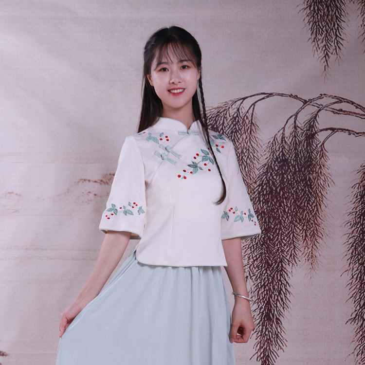 2019中国风女装七分袖唐装中式旗袍衬衫大码显瘦民族风绣花上衣女