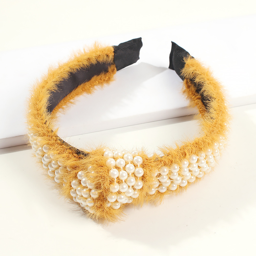 F1474 Europäisches Und Amerikanisches Breites Nerzfell Mode Stirnband Grenz Überschreitende Kreative Eingelegte Perlen Geknotete Einfarbige Strick Haar Zubehör Frauen display picture 1