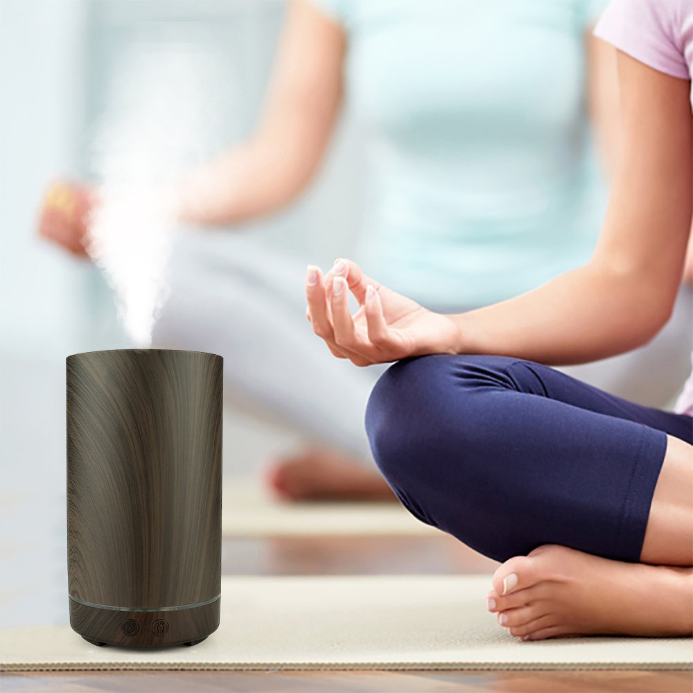 深色木纹圆柱加湿器