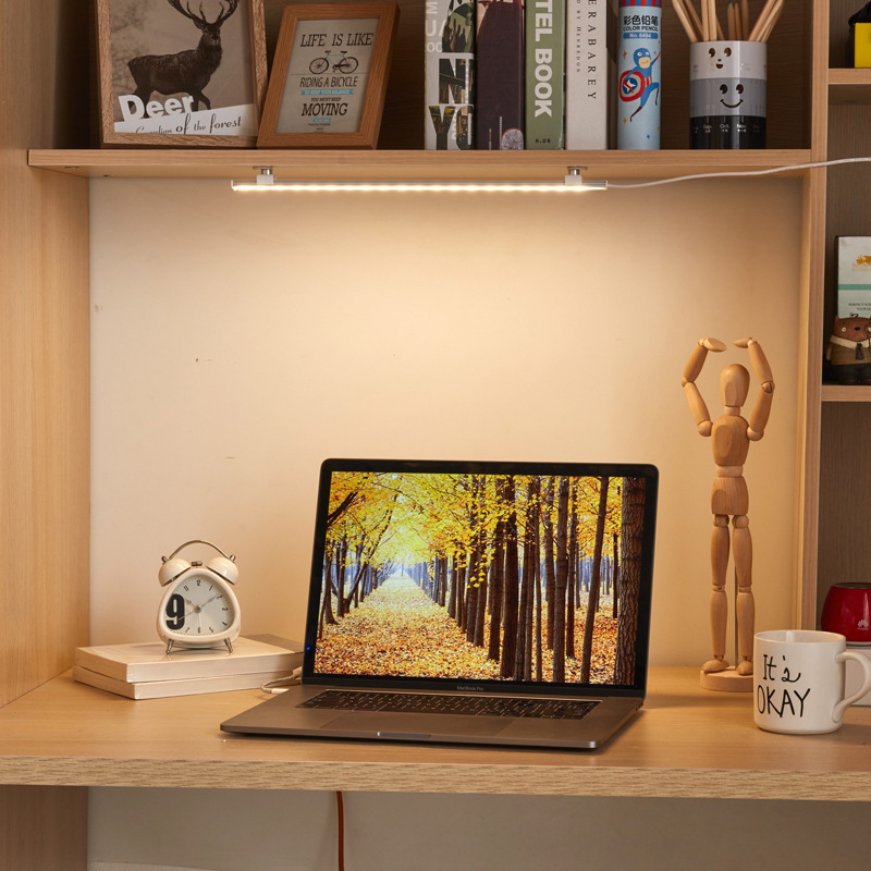 大学生开学宿舍灯管led台灯寝室学习阅读USB吸附小夜灯酷毙灯批发