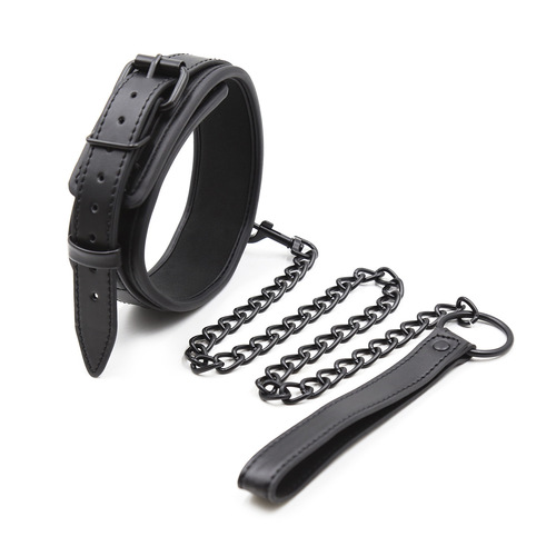 Couple toy adult products with locking neck gaiter loose bondage flirting leather neck gaiter Couple toy neck gaiter
