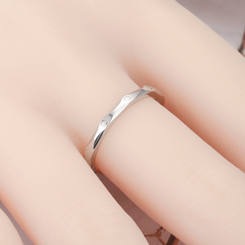 Edelstahl Geschnitzt Koreanischer Stil Ring Großhandel Schmuck Nihao Schmuck display picture 2