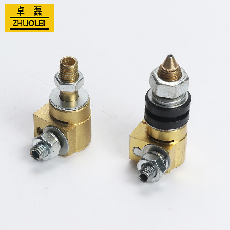 送丝机焊枪插座总成送丝头枪插头接头采样紫铜材质更耐用。