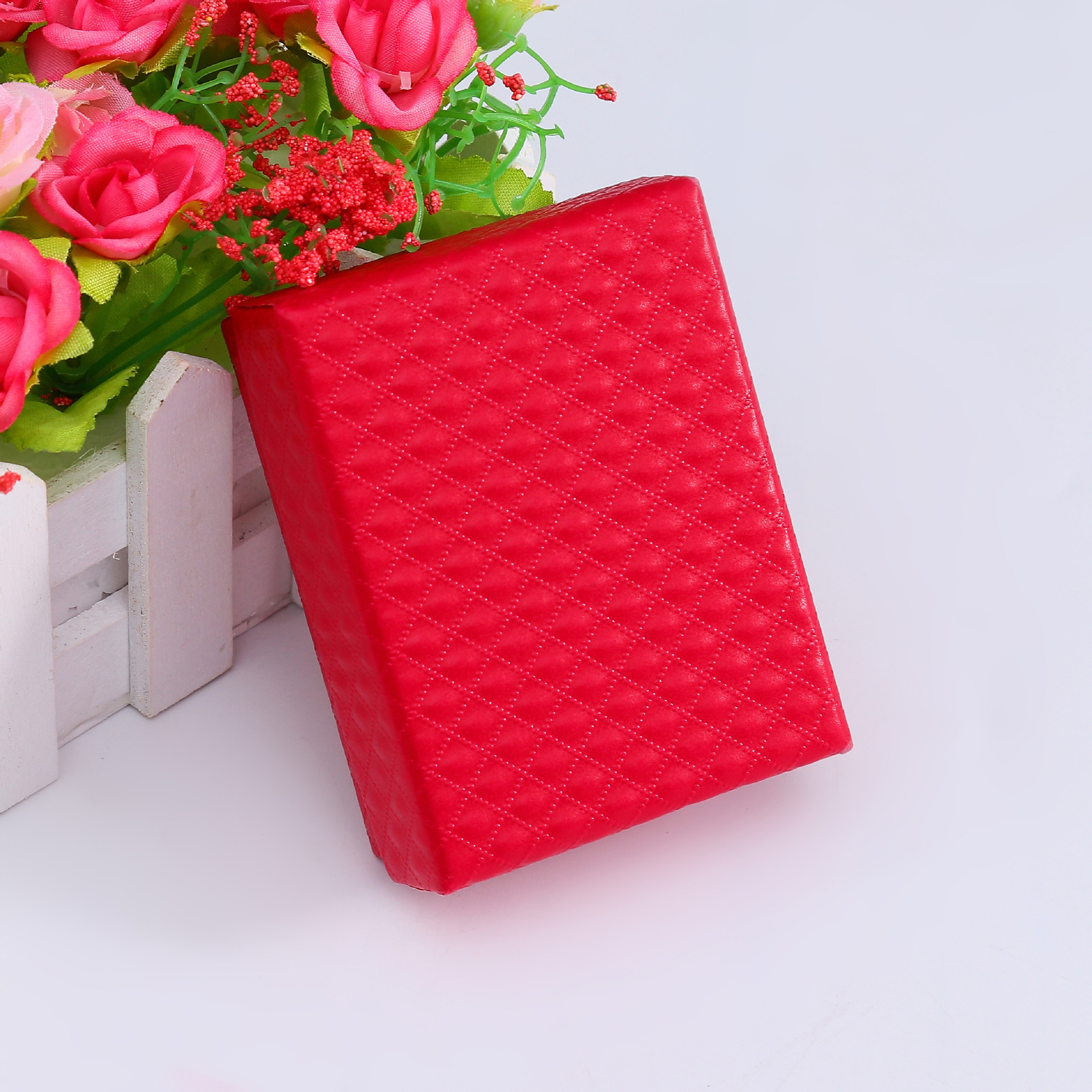 레드 다이아몬드 패턴