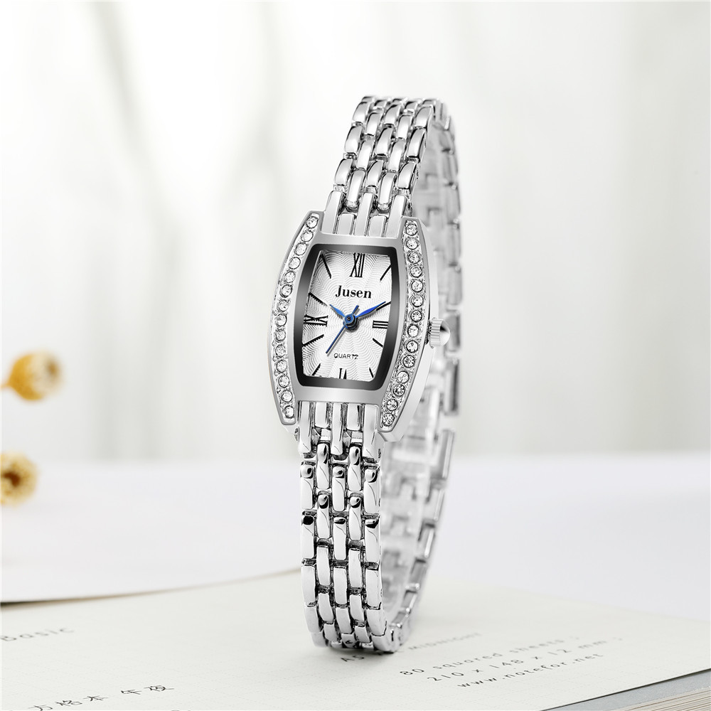 Personalized Versatile Diamond-studded Wine Barrel-shaped Steel Strap Bracelet Watch For Women display picture 4