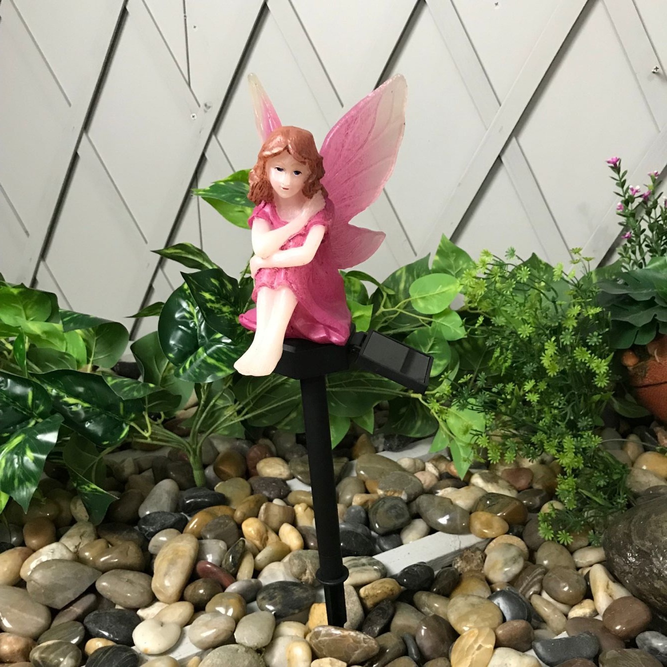 工厂热卖跨境电商专供太阳能搪胶花仙子地插件灯工艺品庭院草坪灯