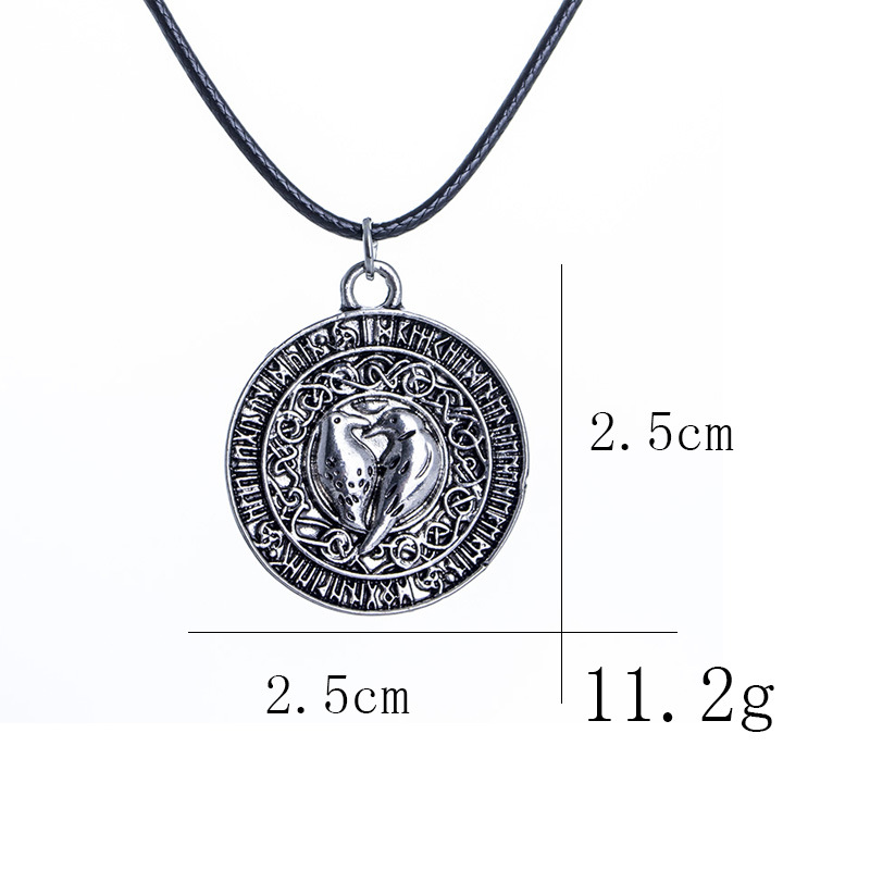 New Fashion Engraving Bird Retro Pattern Pendant Necklace Wholesale display picture 2