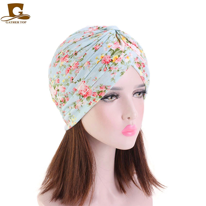 Cotton pastoral style pleated headscarf...