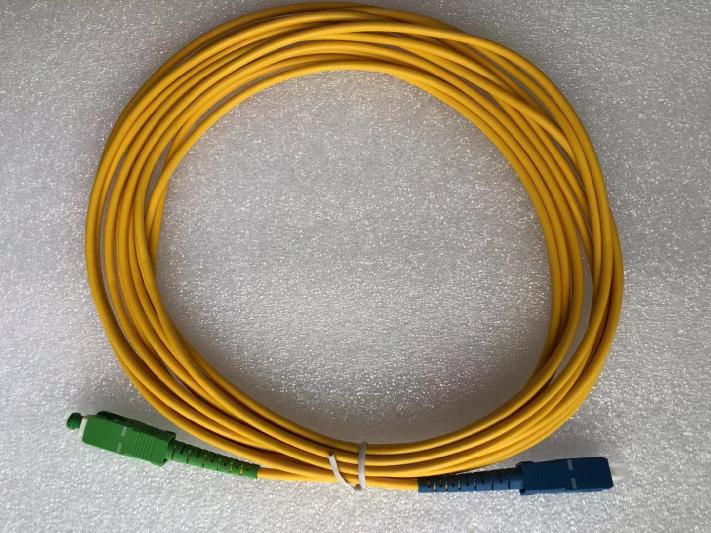 5米SC/APC-SC/UPC绿头转蓝头光纤跳线3mm粗SC/UPC-SC/APC通信专用