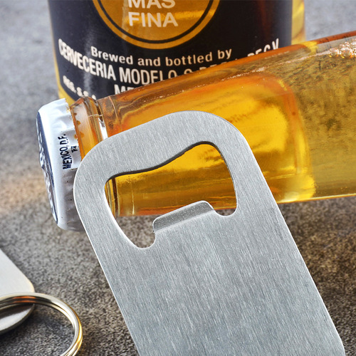 Creative stainless steel bottle opener, simple and fashionable soda drink opener, keychain beer bottle opener