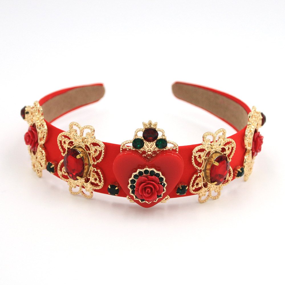 New Fashion Baroque Fashion Heart-shaped Crown Gold Wild Catwalk Hairband Nihaojewelry Wholesale display picture 2