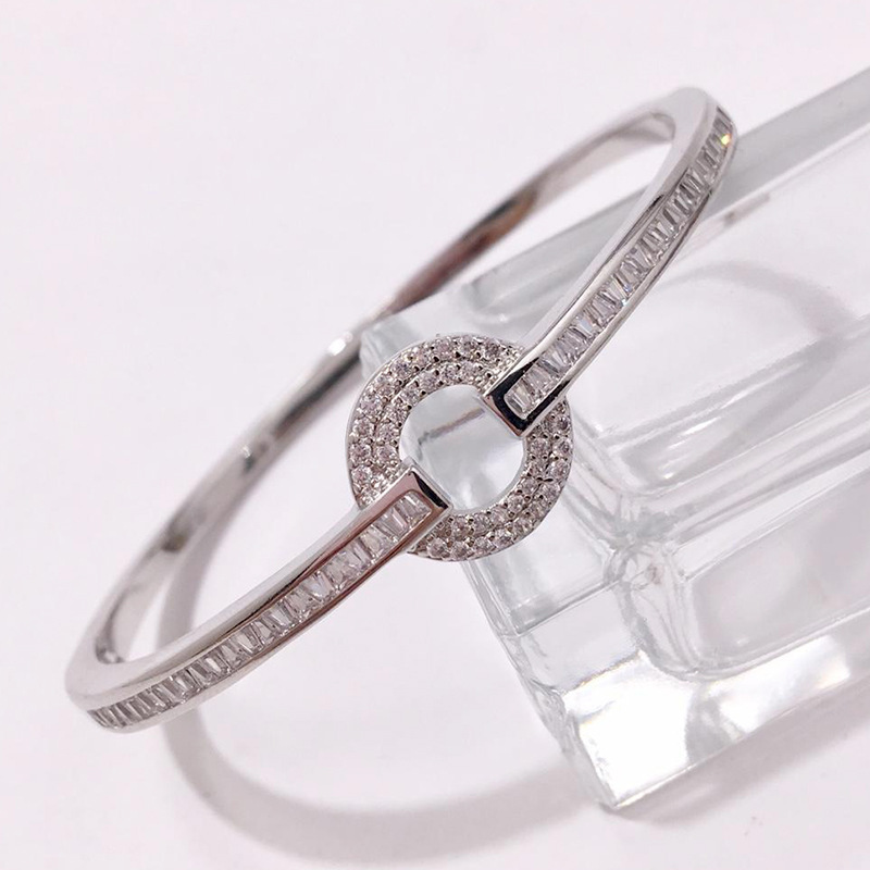 Designer Inspired Light Luxury Diamond Circle Bracelet Women Fashion Jewelry Accessories Best Gift for Her Wedding Party Decoration_voghion.com