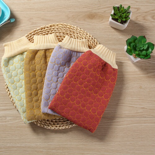 Factory direct sales quilted embroidered round bath towel massage thickened cleansing mud rub treasure decontamination mud bathing gloves
