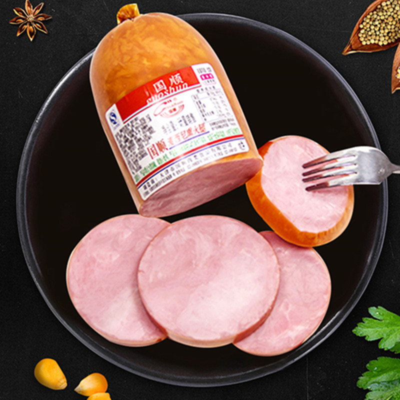 厂家直销批发国顺麦西尼 熏肉火腿肠 烧烤肠开袋即食