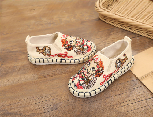 2024 old Beijing cloth shoes women's Tang suit shoes new children's embroidered shoes Hanfu cloth shoes ethnic style children's shoes
