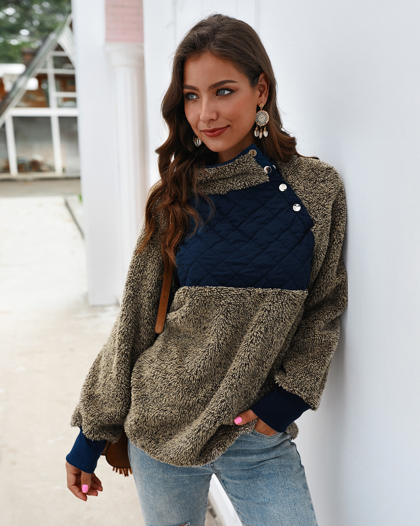 suéter con costuras en contraste de otoño / invierno NSDY8182