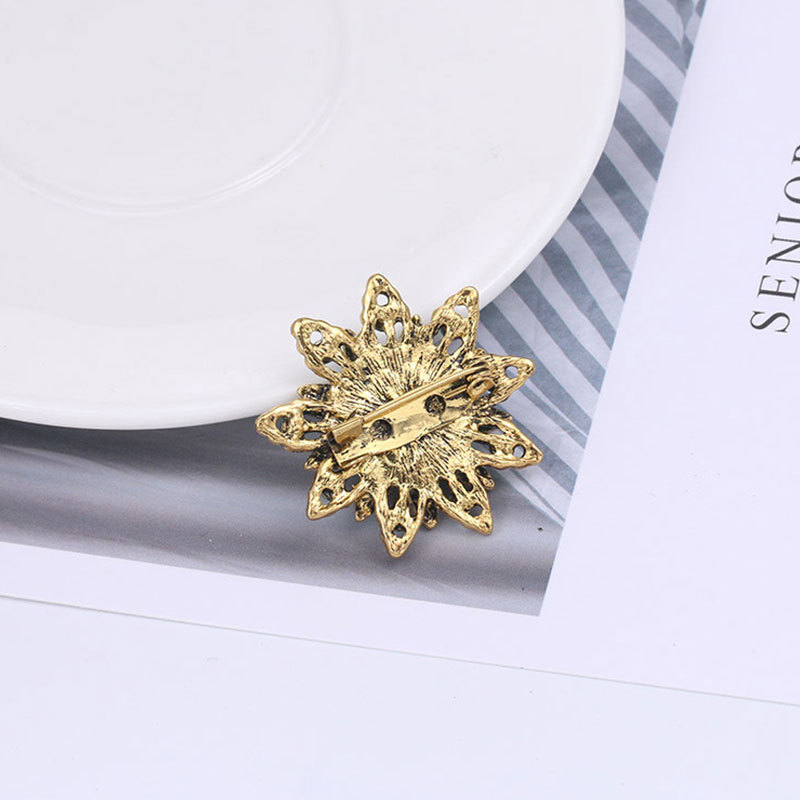 Brooch with Rhinestones