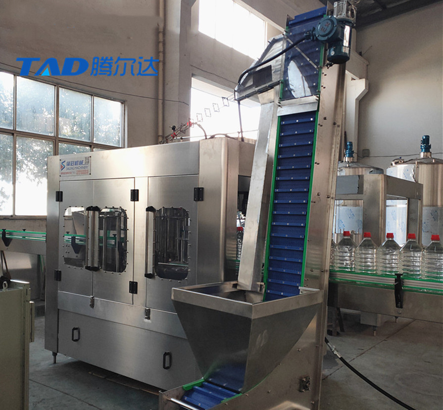 全自动桶装灌装机5L 10L 15L瓶装水灌装机 大桶水灌装机