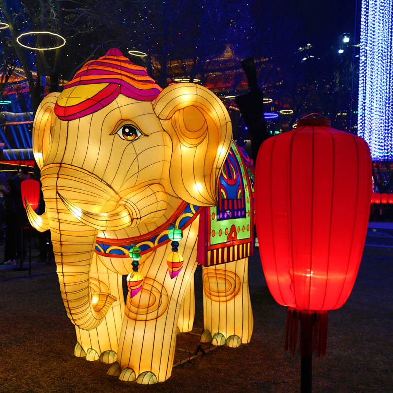 �нӳ��н��յƹ��������̣�ʥ�����껧��ƹ⻭���λ��������