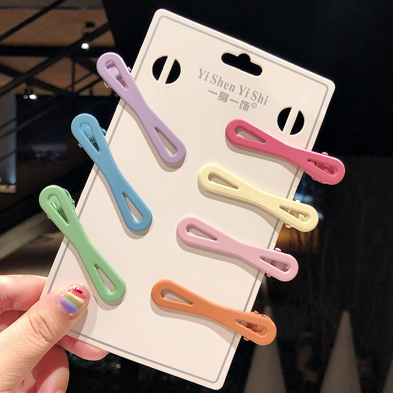 New Fashion Candy Color Word Clip Color Hollow Side Clip Love Heart Cheap Hairpin Wholesale display picture 14