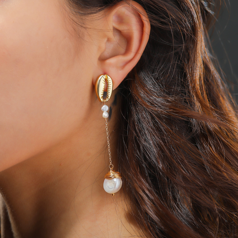 Modestil Neue Muschelform Natürliche Perle Anhänger Ohrringe display picture 11