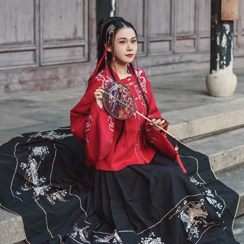 Ming-made heavy industry pipa sleeve placket lock skirt embroidered dragon red vest skirt ancient costume suit Hanfu improved women's Ming-made heavy industry pipa sleeve placket lock skirt embroidered dragon red vest skirt ancient costume suit Hanfu improved women's